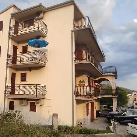 Apartment With A Parking Space Stobrec, Split - 20510 Podstrana