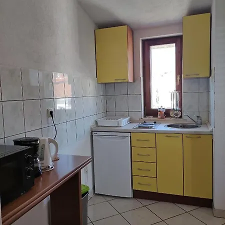 With Parking Space Stobrec, Split - 20510 Apartamento